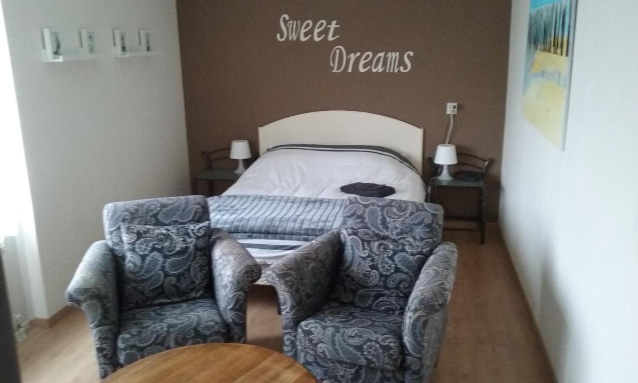 Bed En Breakfast En Bike Sommelsdijk Экстерьер фото