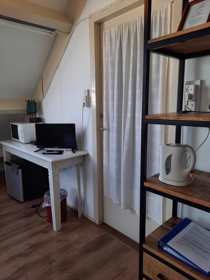 Bed En Breakfast En Bike Sommelsdijk Экстерьер фото