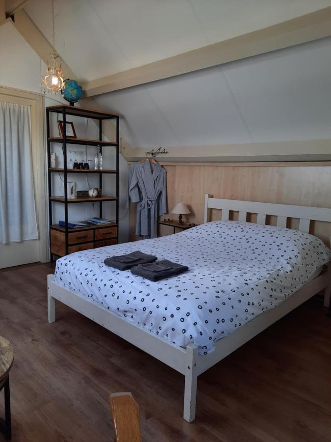 Bed En Breakfast En Bike Sommelsdijk Экстерьер фото