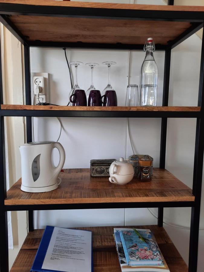 Bed En Breakfast En Bike Sommelsdijk Экстерьер фото